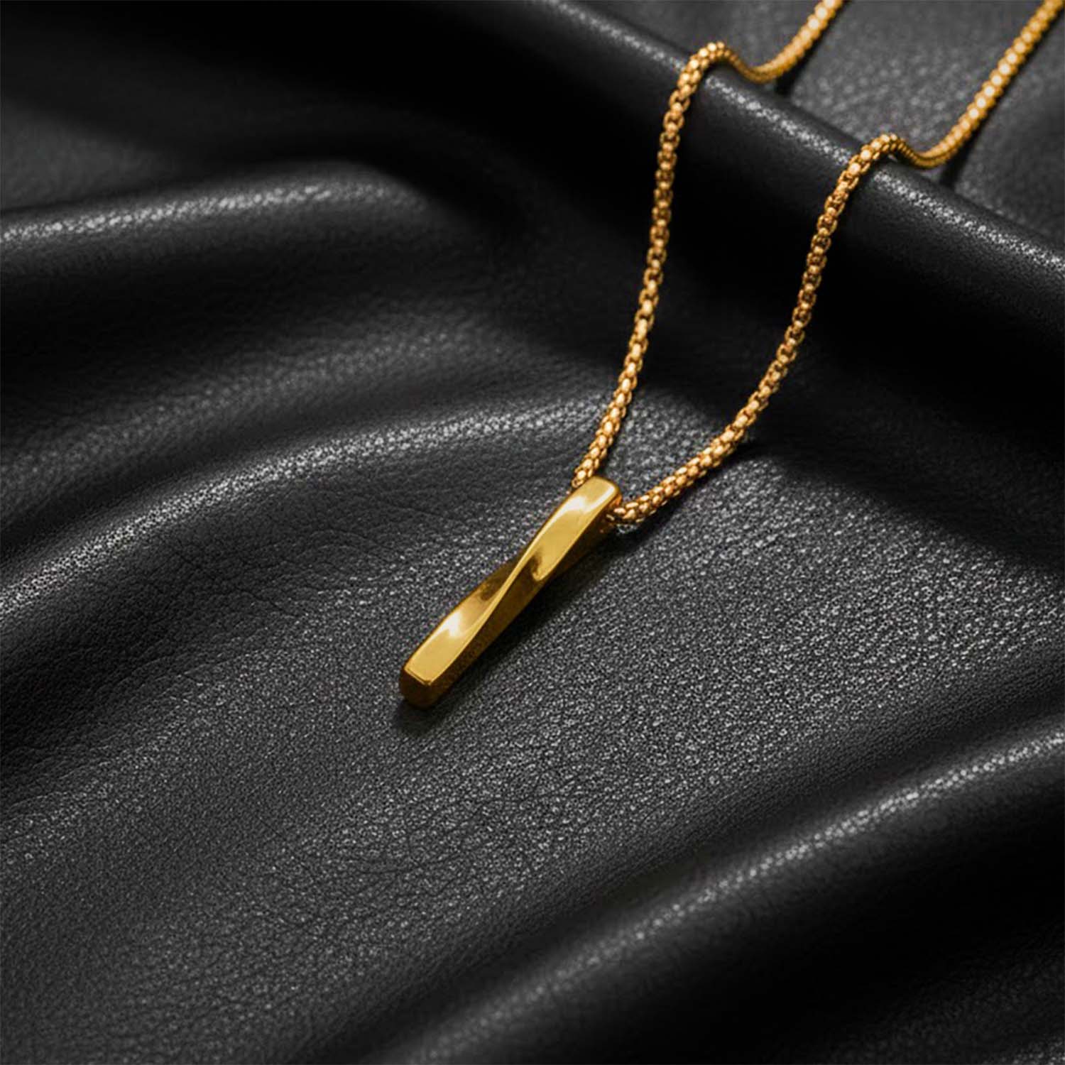 Twisted Bar Necklace Gold