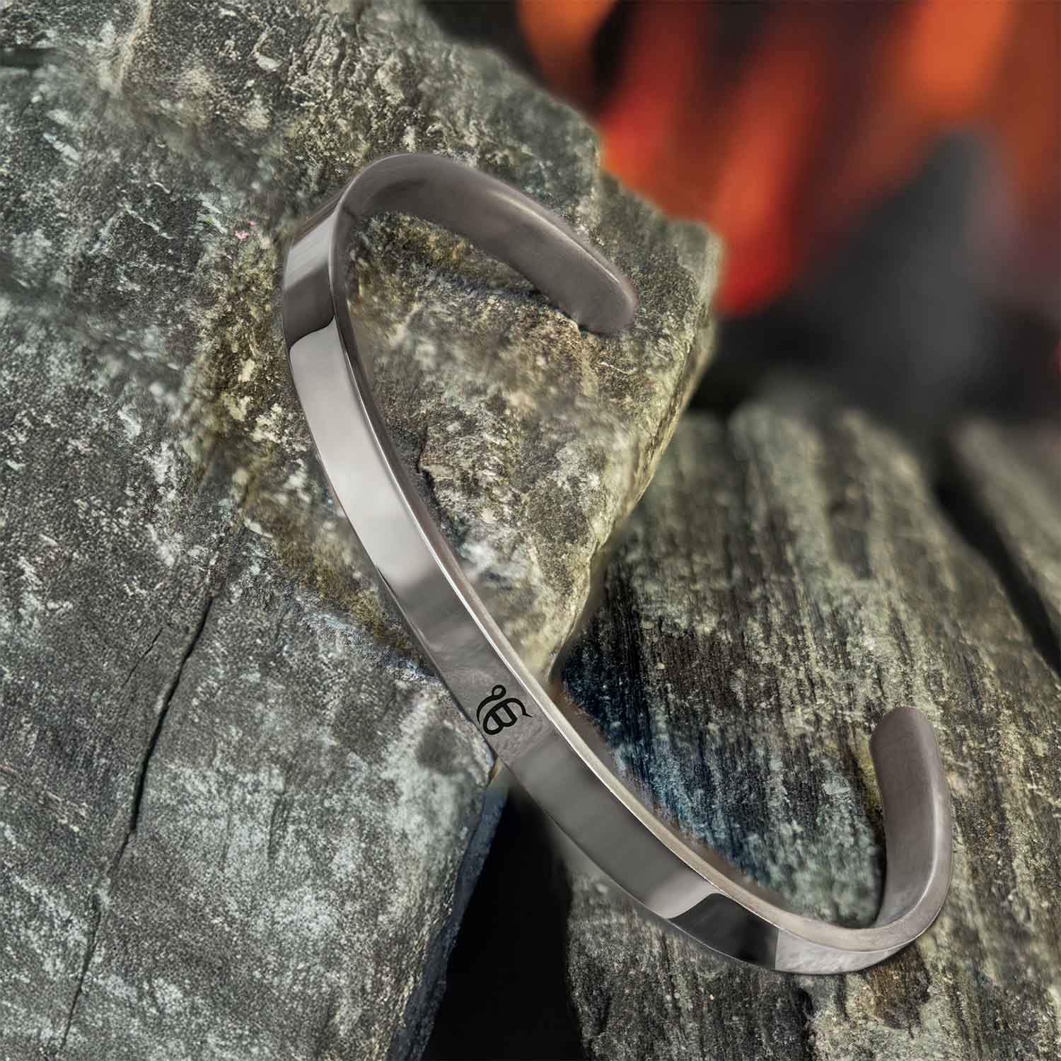 Ik Onkar Gloss Cuff Adjustable Bracelet Silver