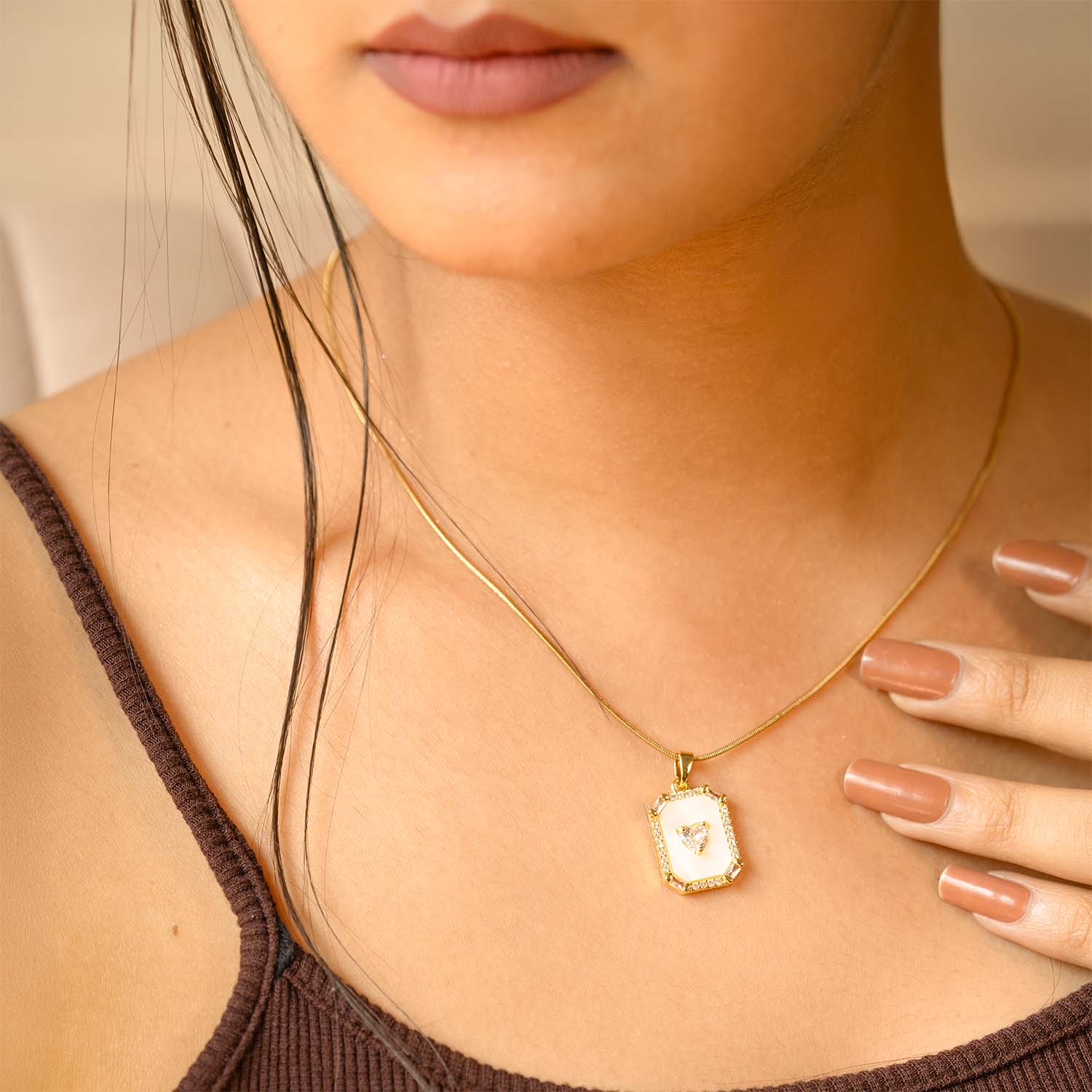 Penelope Mop Heart Frame Necklace