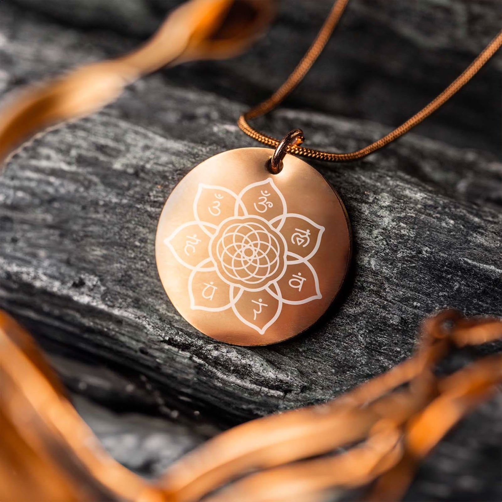 Balance 7 Chakra Circle Necklace Rose gold 